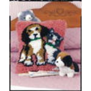Best Friends Latch Hook Kit 30x30cm Caron Wonderart